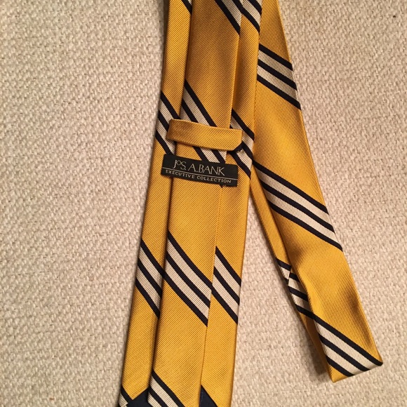 Jos A Banks Tie - Picture 3 of 4